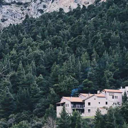 Vasiliki Penzion Steni Dhirfios